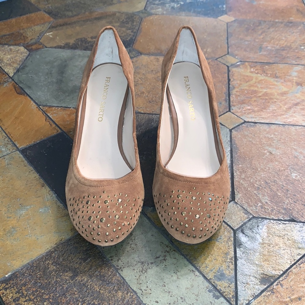 Franco Sarto suede pumps